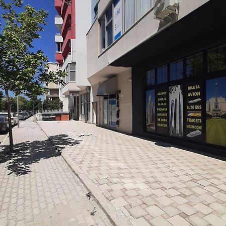 Saimir Apartaments Vlorë Exteriör bild