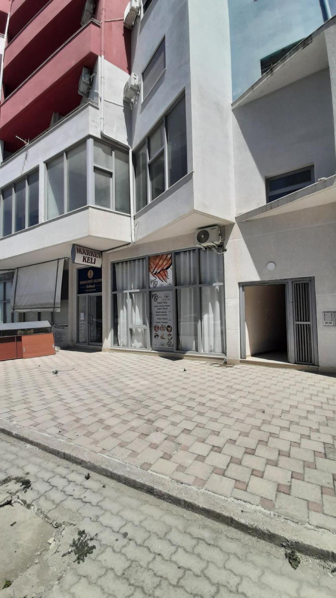 Saimir Apartaments Vlorë Exteriör bild